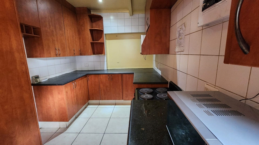 12 Bedroom Property for Sale in Brandwag Free State